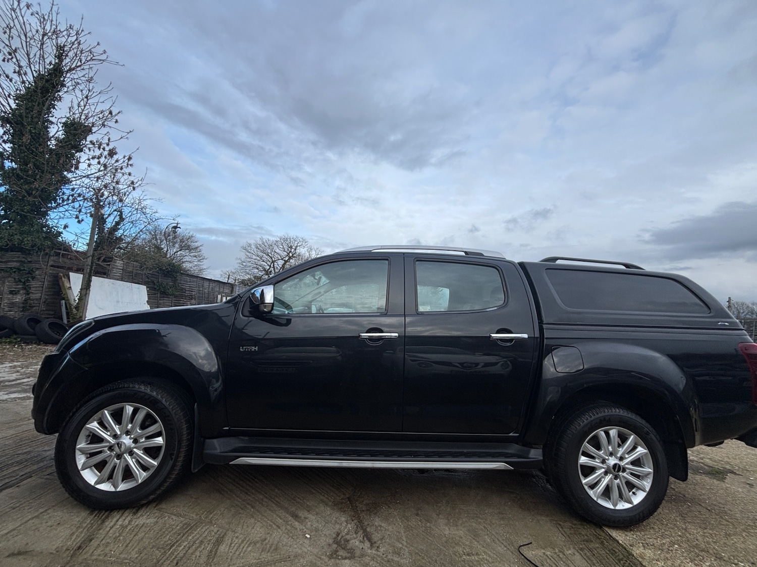 Used Isuzu D-Max 2020 for sale - 77548450: Photo 12