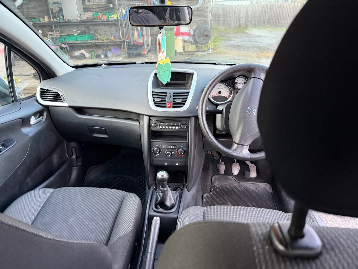 Used Peugeot 207 2011 for sale - 76831256: Photo 5