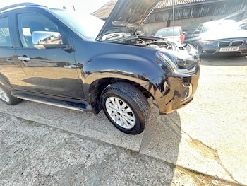 Used Isuzu D-Max 2020 for sale - 75228200: Photo