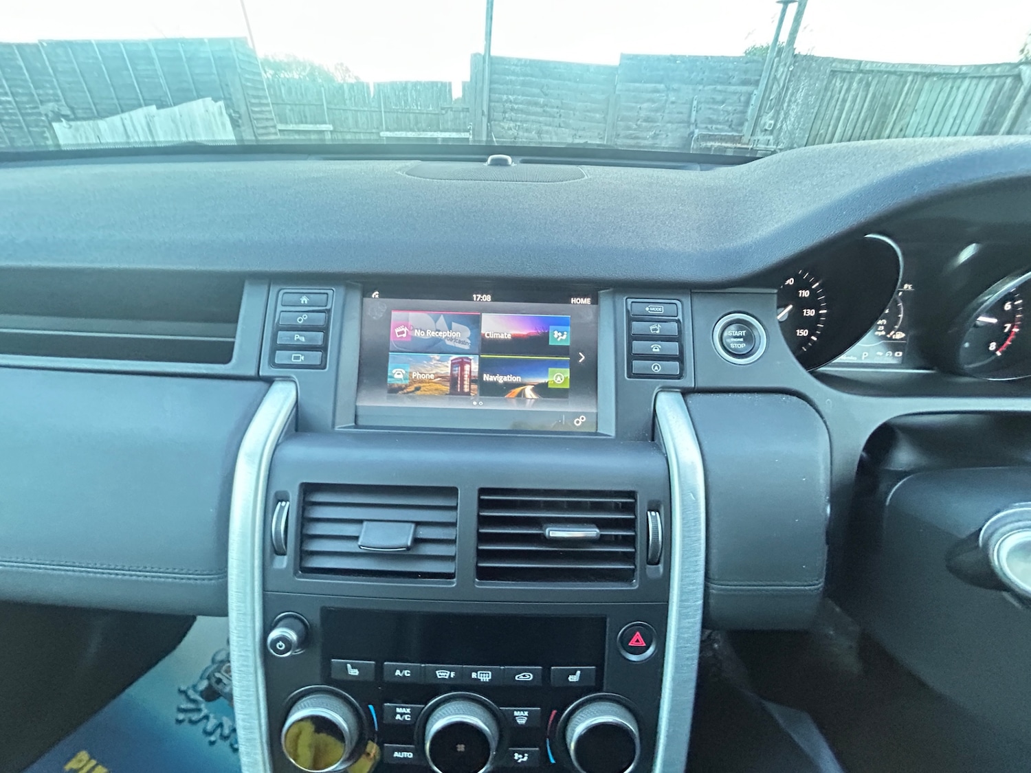 Used Land Rover Discovery Sport 2019 for sale - 76374409: Photo 8