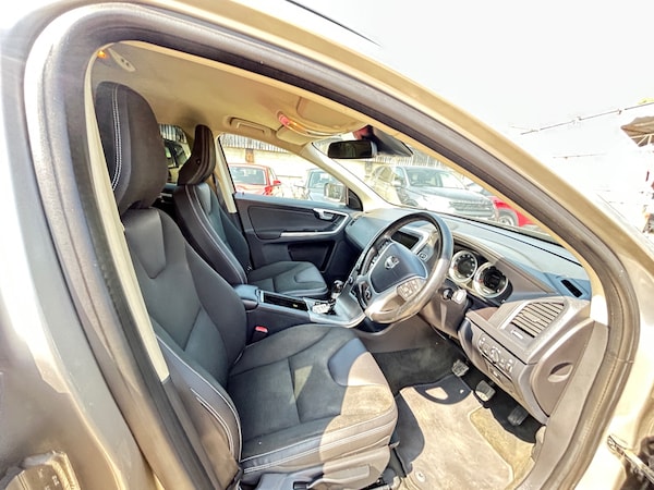 Used Volvo XC60 2012 for sale - 75220270: Photo 5