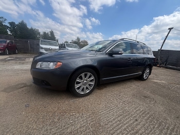 Used Volvo V70 2010 for sale - 79220648: Photo