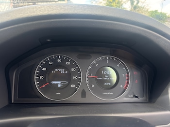 Used Volvo V70 2010 for sale - 79220648: Photo
