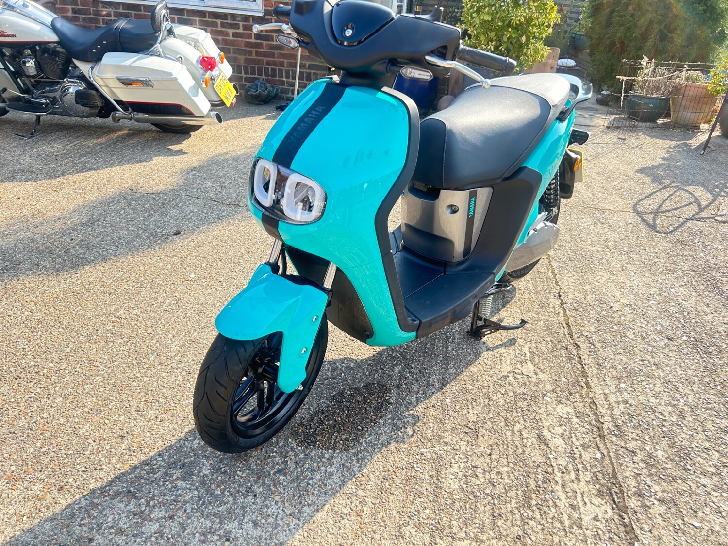 Yamaha NEOS