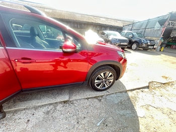 Used Peugeot 2008 2018 for sale - 75228241: Photo