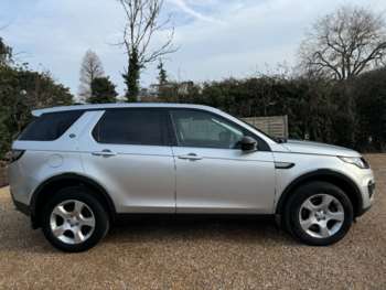 Used Land Rover Discovery Sport 2017 for sale - 74049656: Photo