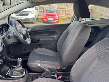 Used Ford Fiesta 2015 for sale - 77453464: Photo