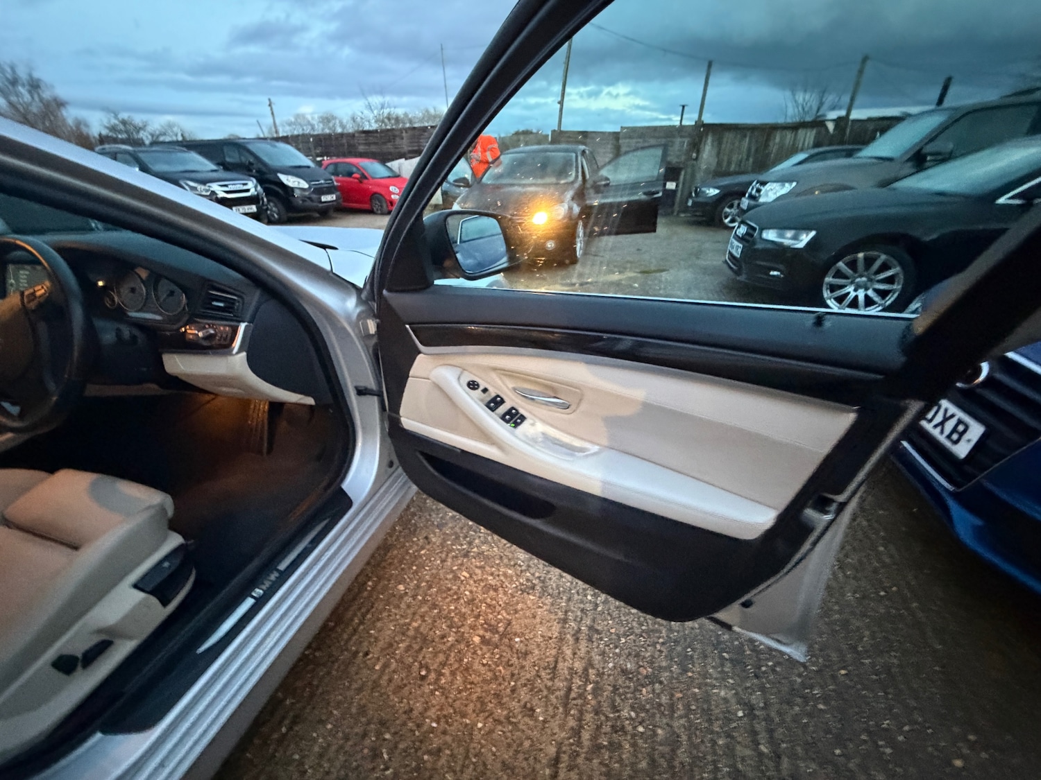 Used BMW 5 Series 2011 for sale - 76831232: Photo 12