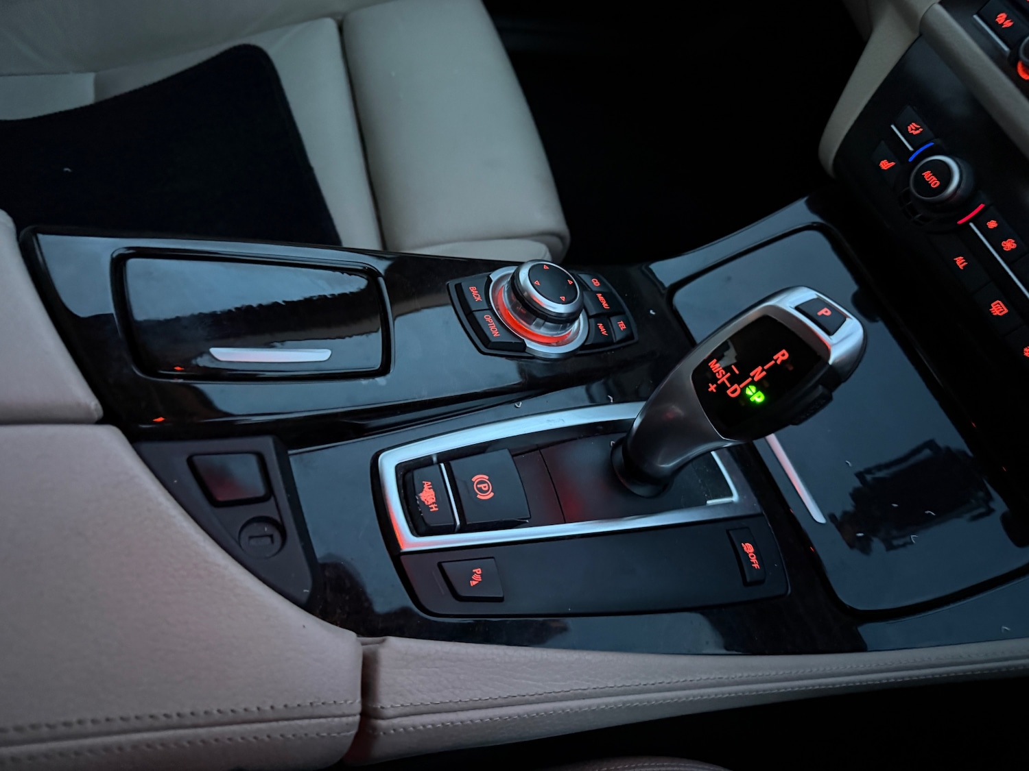 Used BMW 5 Series 2011 for sale - 76831232: Photo 2