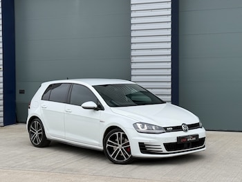 Used Volkswagen Golf 2014 for sale - 77838402: Photo