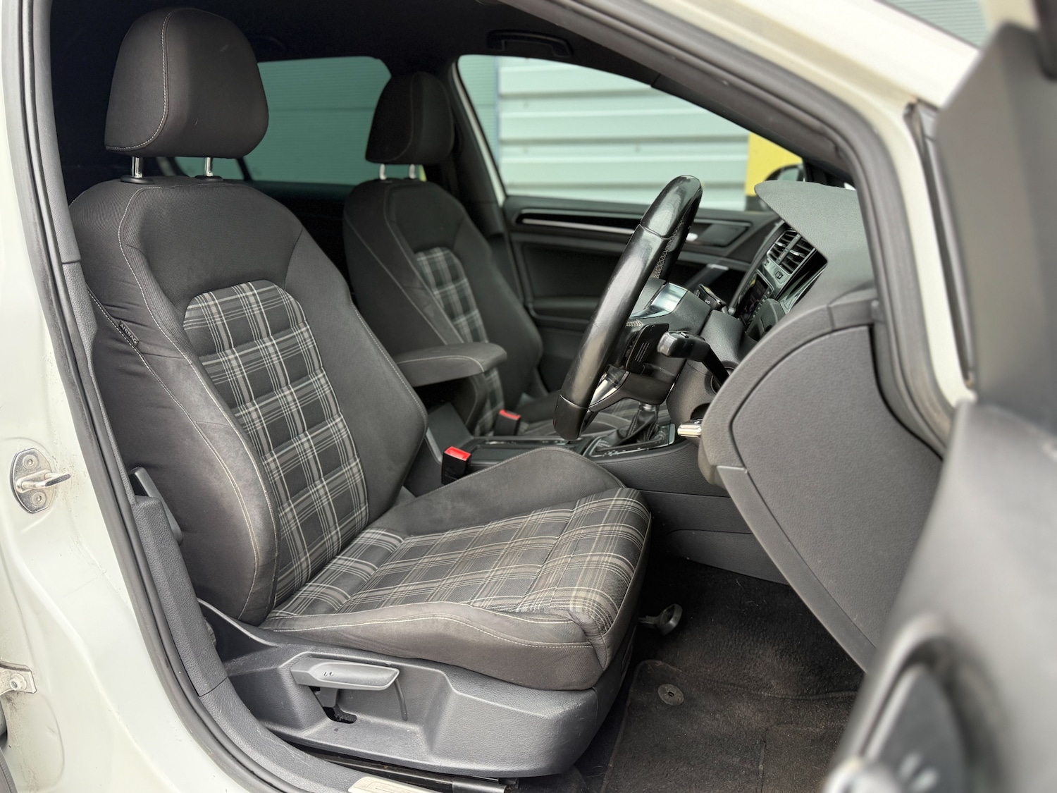 Used Volkswagen Golf 2014 for sale - 77838402: Photo 8