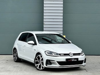 Volkswagen - Golf