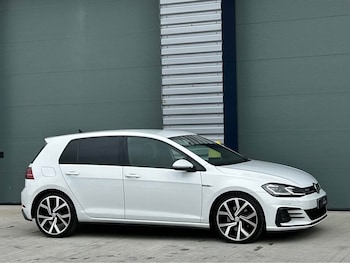 Used Volkswagen Golf 2017 for sale - 76146801: Photo 2
