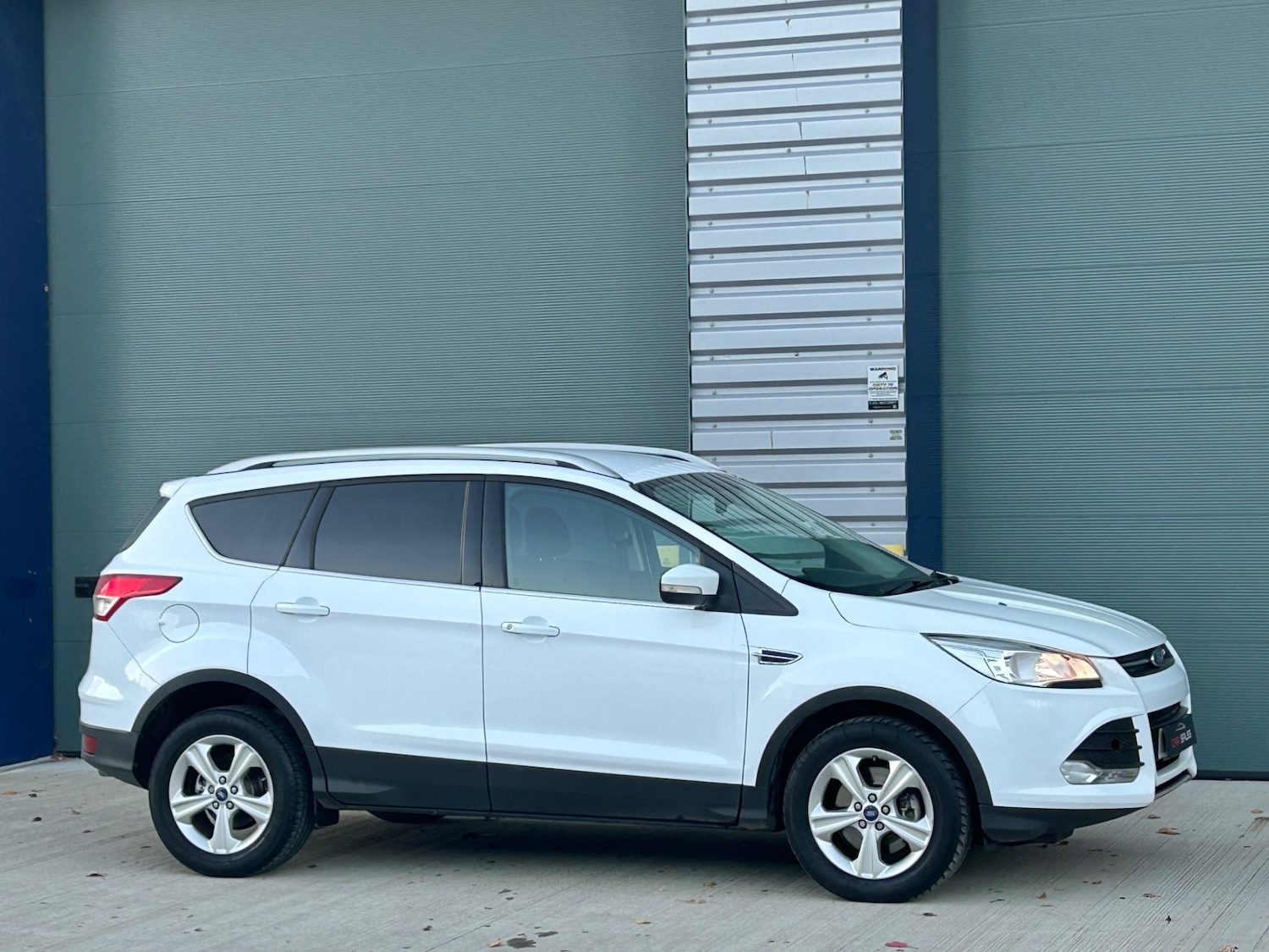 Used Ford Kuga 2015 for sale - 76445060: Photo 2