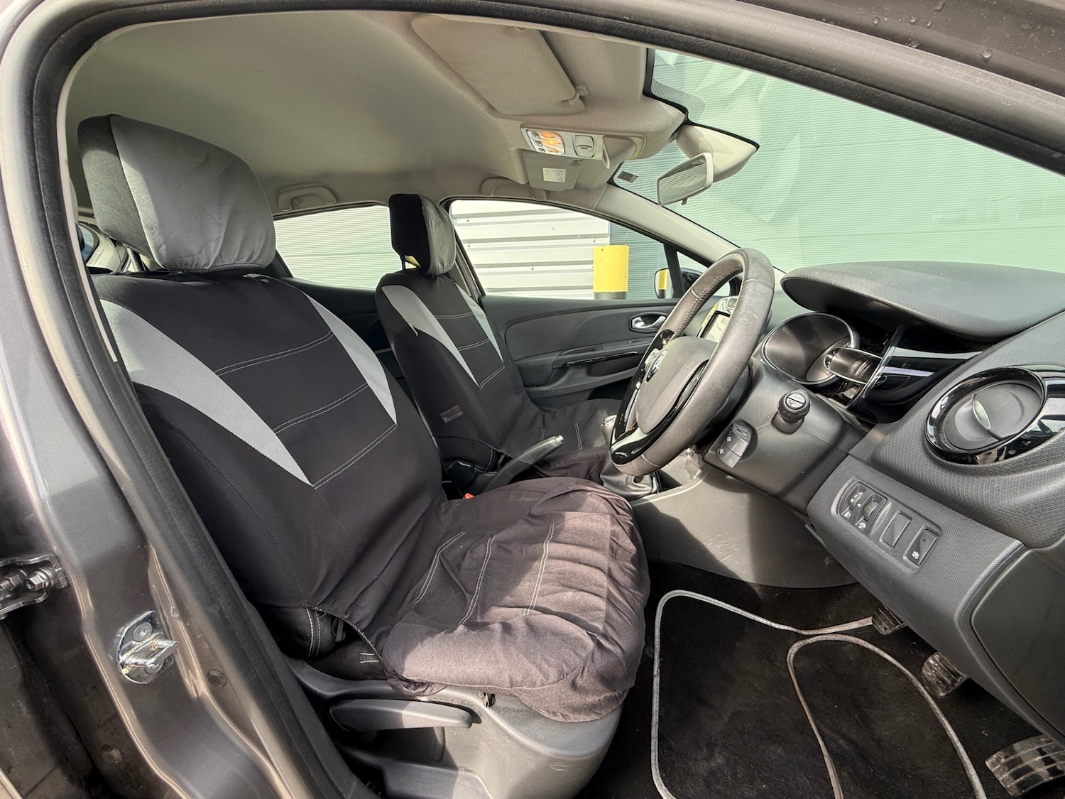 Used Renault Clio 2015 for sale - 77491089: Photo 7