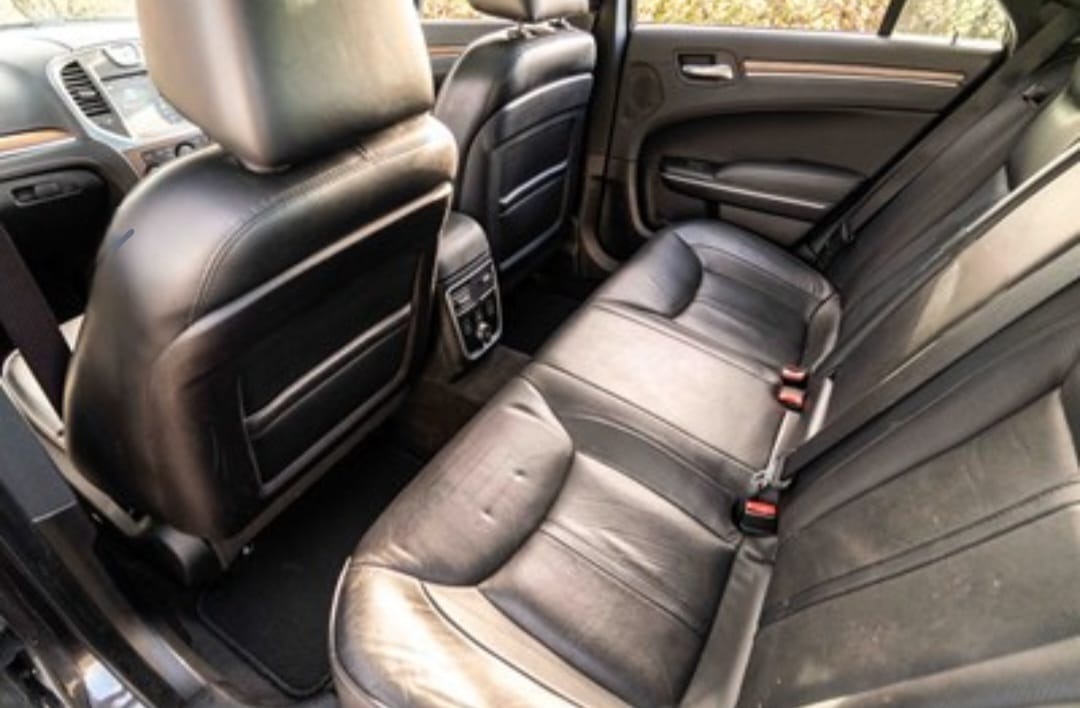 Used Chrysler 300C 2013 for sale - 76707359: Photo 15