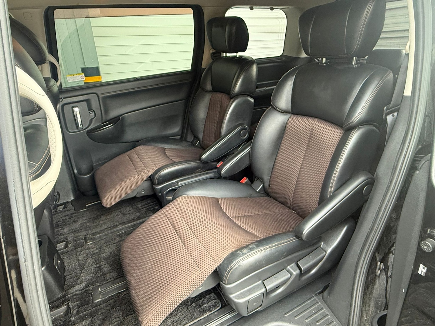 Used Nissan Elgrand 2023 for sale - 77490129: Photo 15