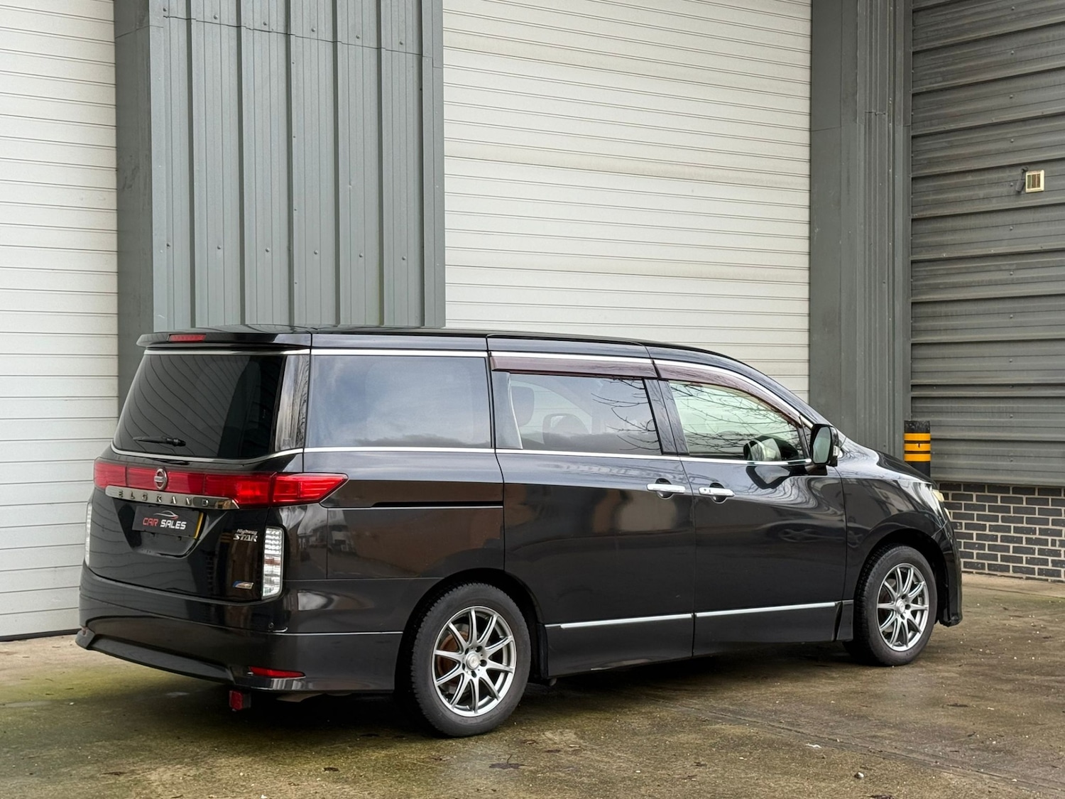Used Nissan Elgrand 2023 for sale - 77490129: Photo 7