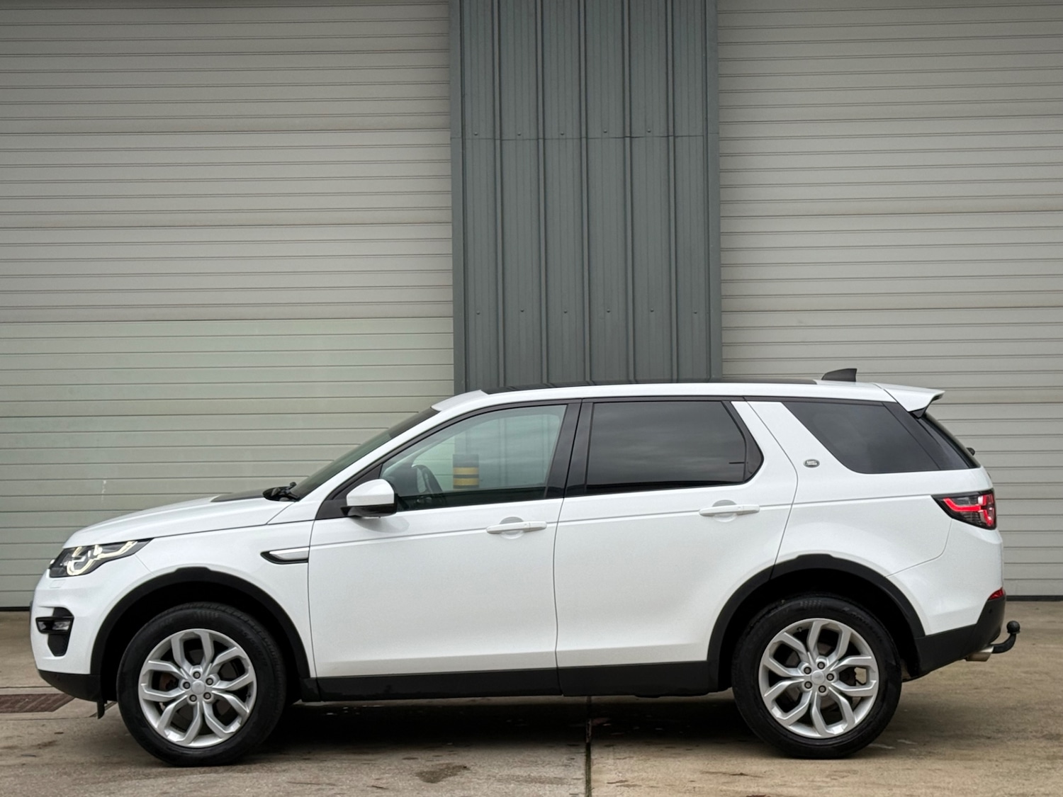 Used Land Rover Discovery Sport 2019 for sale - 77452794: Photo 13