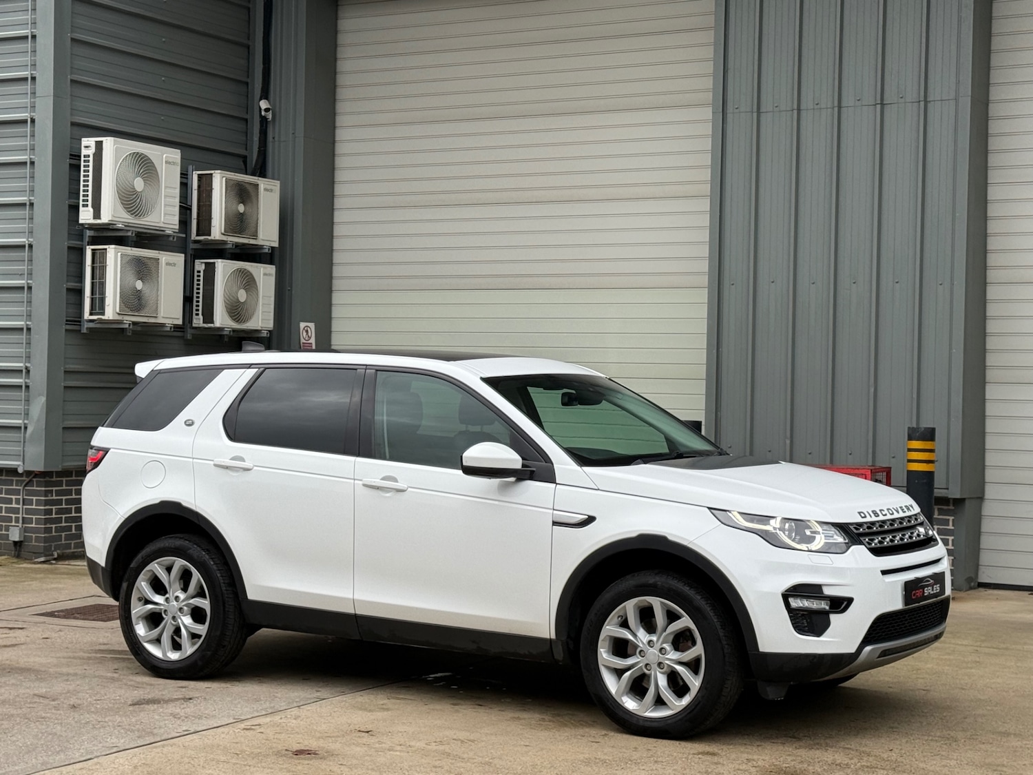 Used Land Rover Discovery Sport 2019 for sale - 77452794: Photo 2