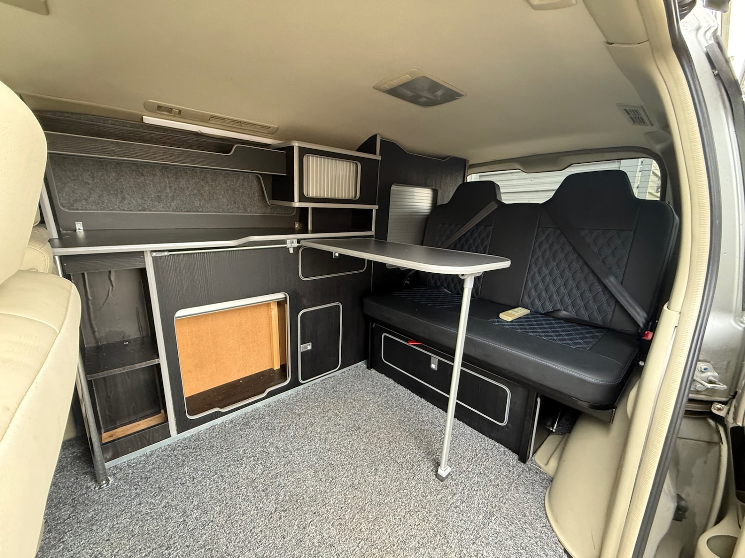 Used Nissan Elgrand 2003 for sale - 77490255: Photo 16