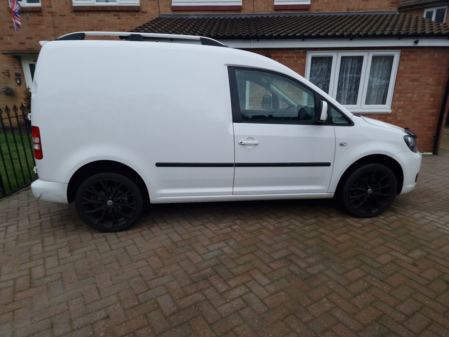 Used Volkswagen Caddy 2013 for sale - 77607277: Photo 3