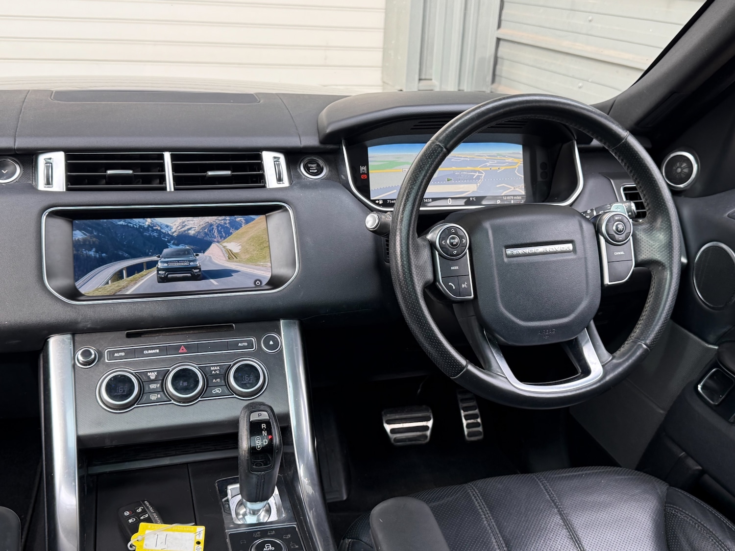 Used Land Rover Range Rover Sport 2017 for sale - 77981654: Photo 18