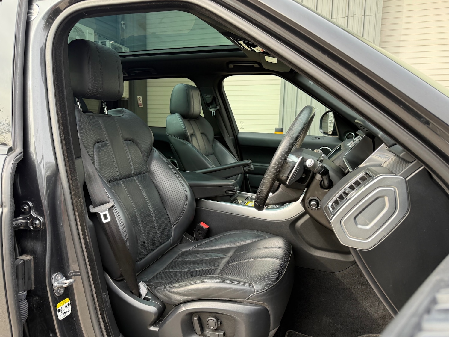 Used Land Rover Range Rover Sport 2017 for sale - 77981654: Photo 5