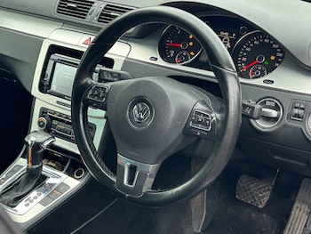 Used Volkswagen Passat 2010 for sale - 76861888: Photo