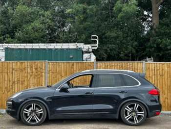 Used Porsche Cayenne 2010 for sale - 75161251: Photo