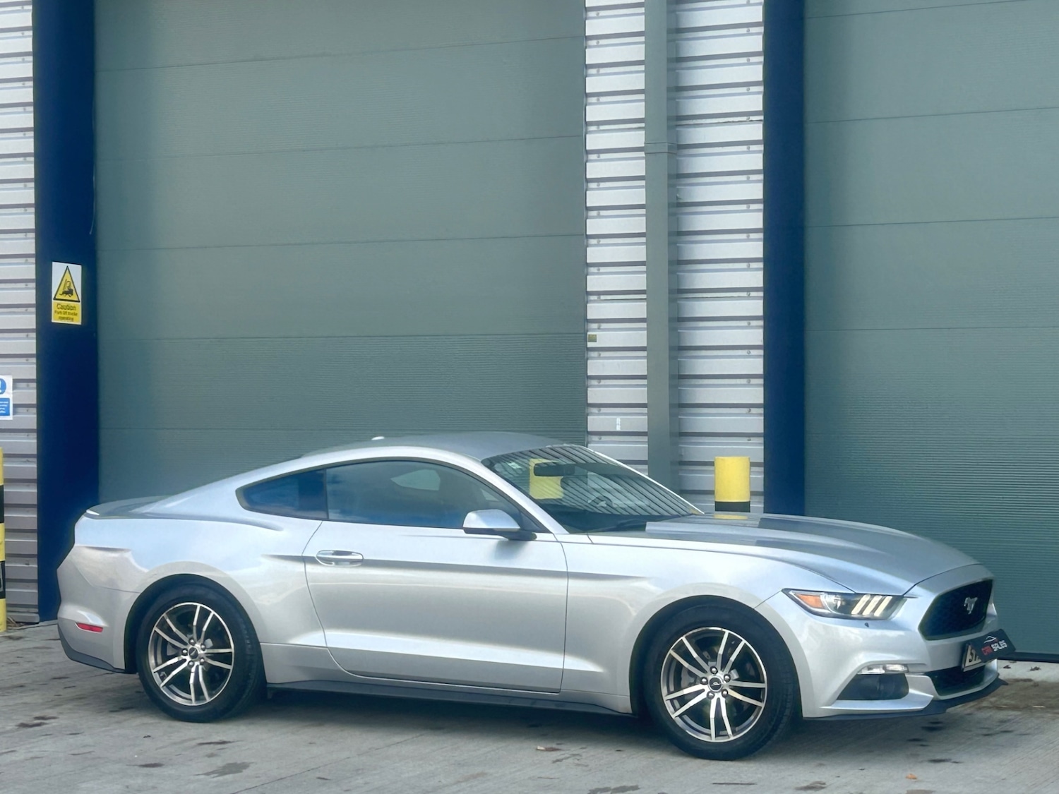Used Ford Mustang 2016 for sale - 76444690: Photo 2