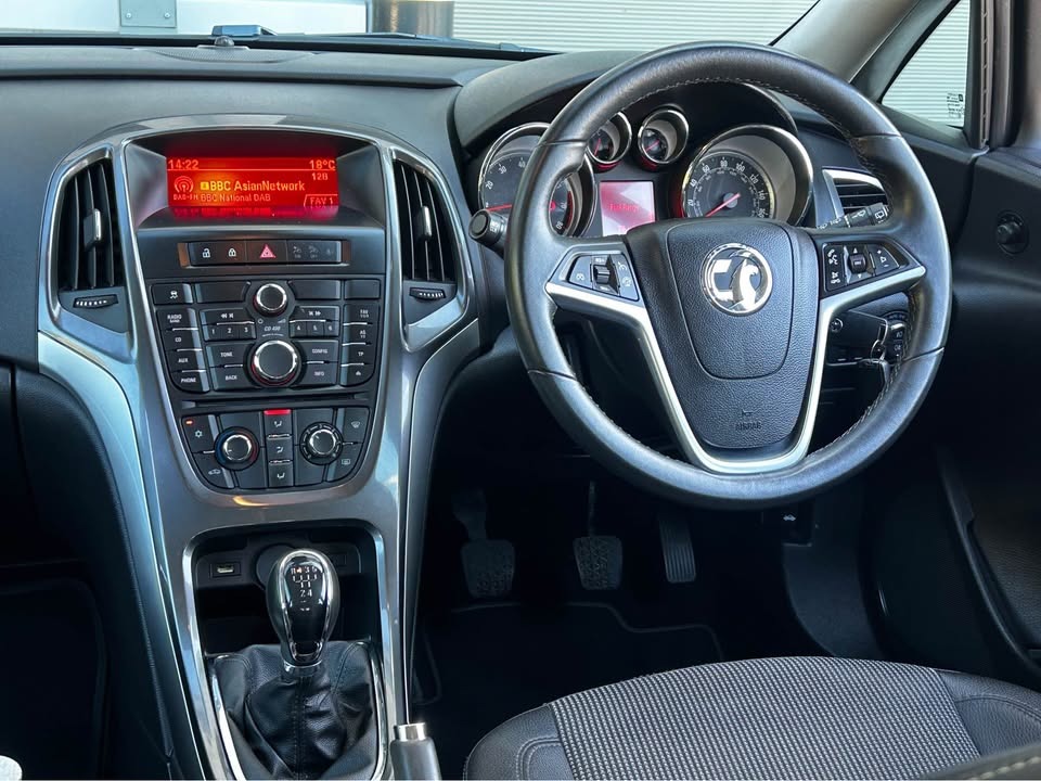 Used Vauxhall Astra 2013 for sale - 76078877: Photo 13