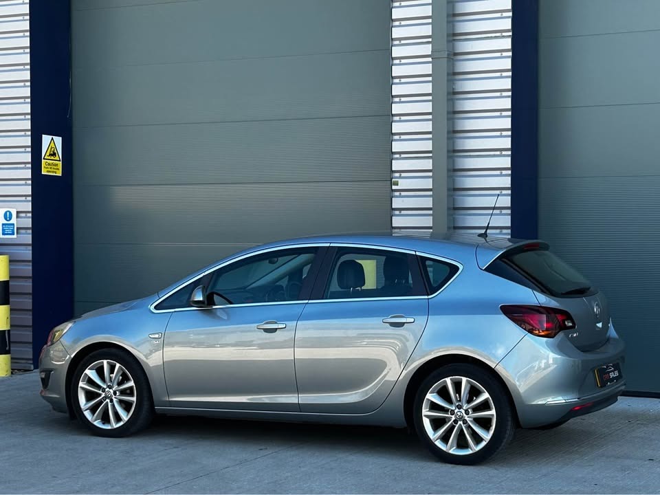 Used Vauxhall Astra 2013 for sale - 76078877: Photo 16