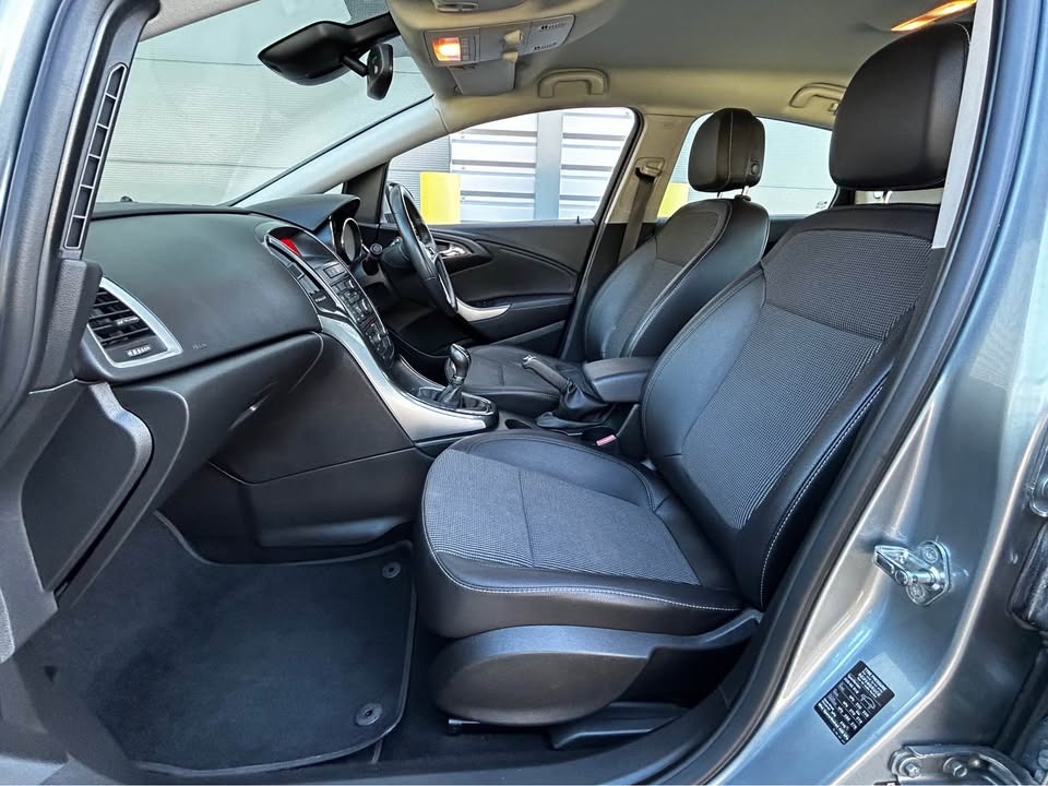 Used Vauxhall Astra 2013 for sale - 76078877: Photo 17