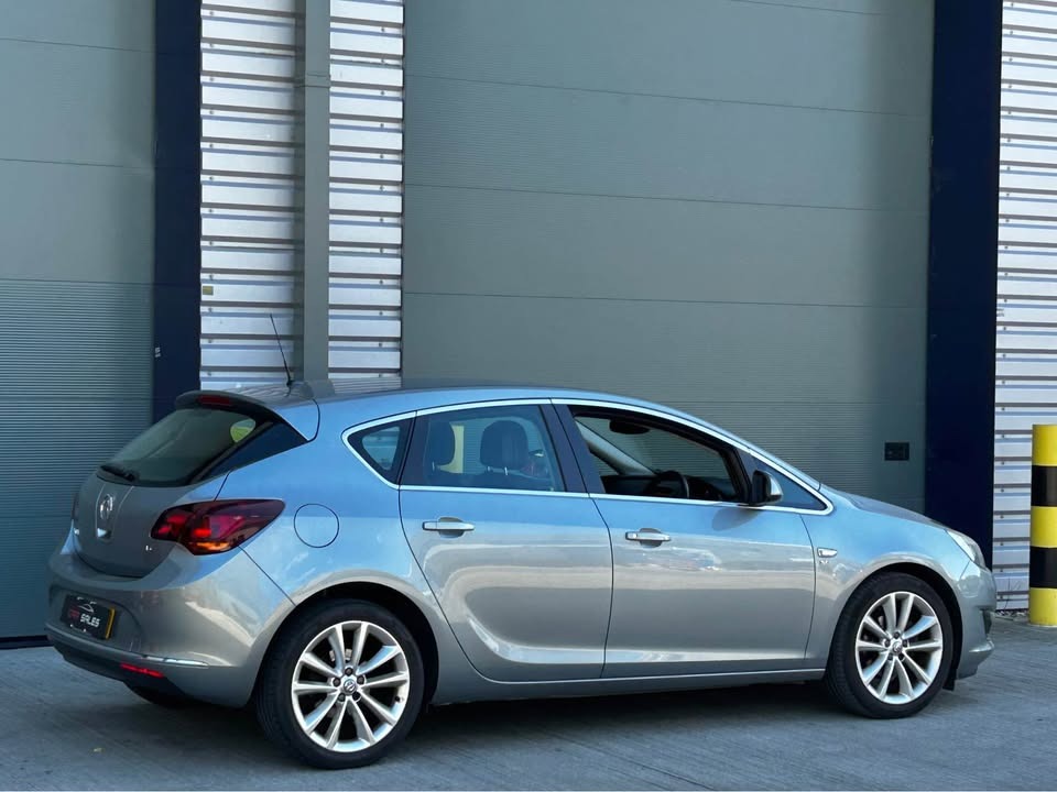 Used Vauxhall Astra 2013 for sale - 76078877: Photo 5