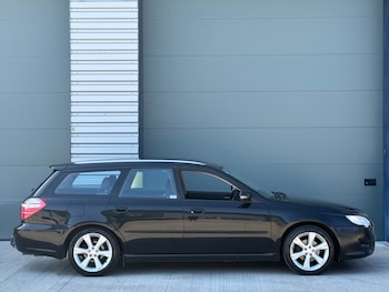 Used Subaru Legacy 2010 for sale - 79195938: Photo