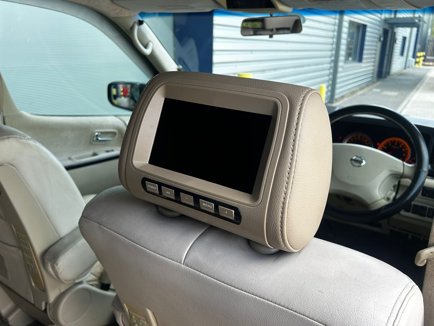 Used Nissan Elgrand 2018 for sale - 76120465: Photo 13
