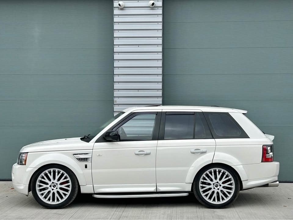 Used Land Rover Range Rover Sport 2010 for sale - 76287401: Photo 13