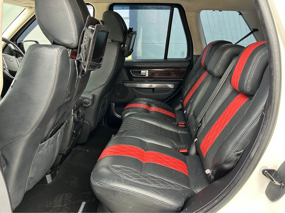 Used Land Rover Range Rover Sport 2010 for sale - 76287401: Photo 16