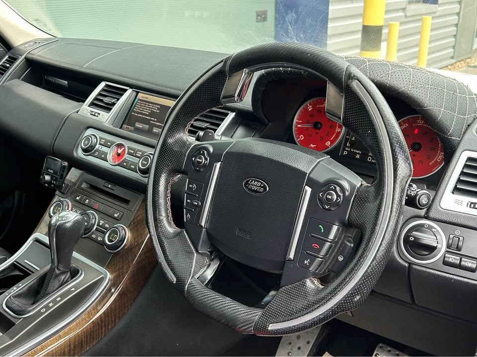 Used Land Rover Range Rover Sport 2010 for sale - 76287401: Photo 7