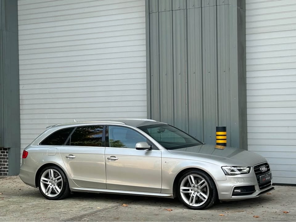 Used Audi A4 2015 for sale - 76599515: Photo 2