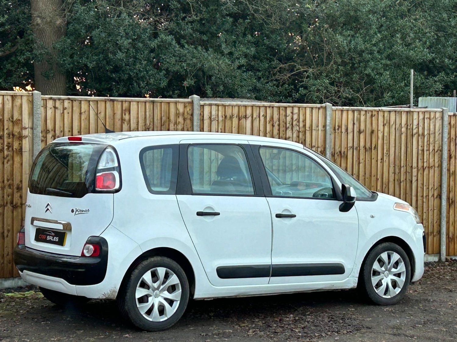 Used Citroen C3 Picasso 2010 for sale - 76941930: Photo 5