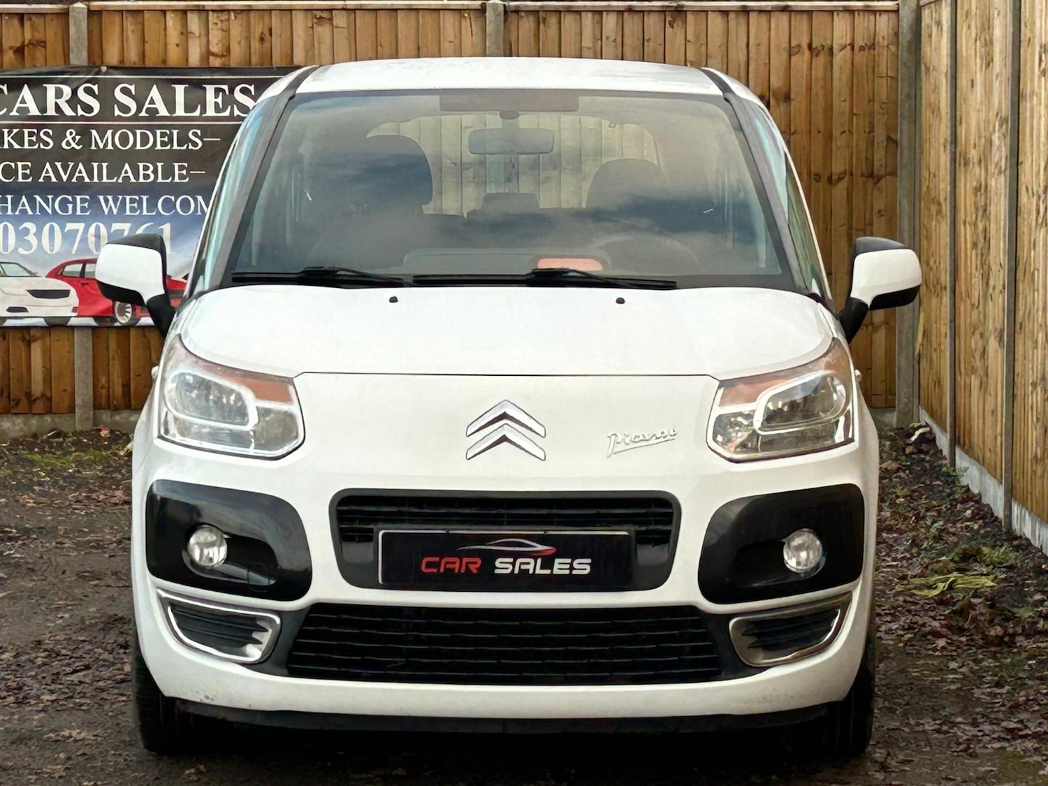 Used Citroen C3 Picasso 2010 for sale - 76941930: Photo 8