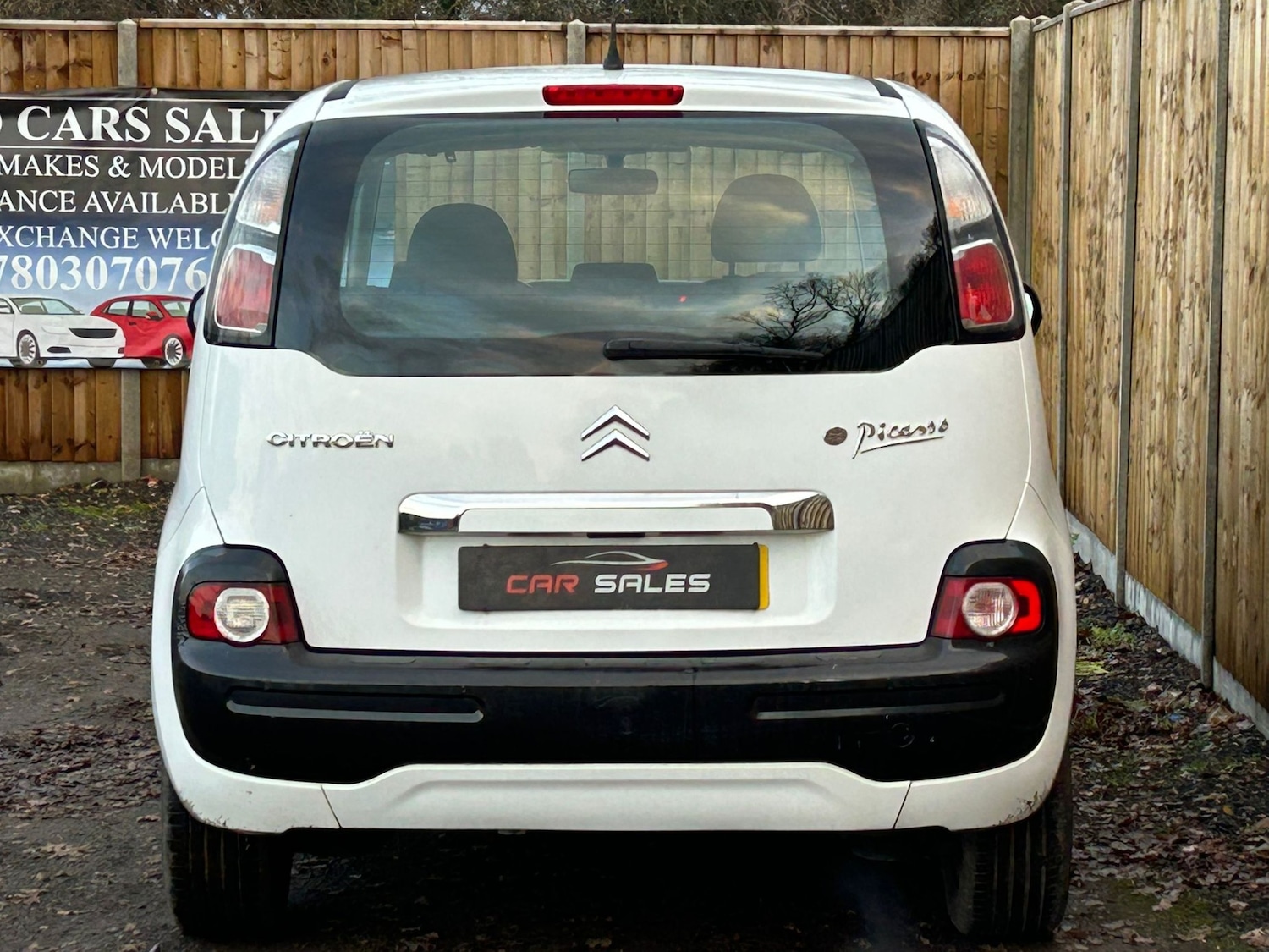 Used Citroen C3 Picasso 2010 for sale - 76941930: Photo 9