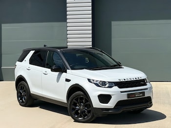 Used Land Rover Discovery Sport 2018 for sale - 79219852: Photo