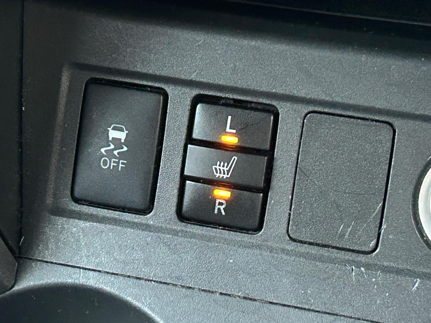 Used Toyota RAV4 2010 for sale - 76941917: Photo 14