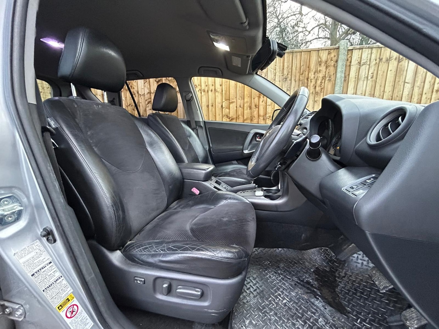 Used Toyota RAV4 2010 for sale - 76941917: Photo 19