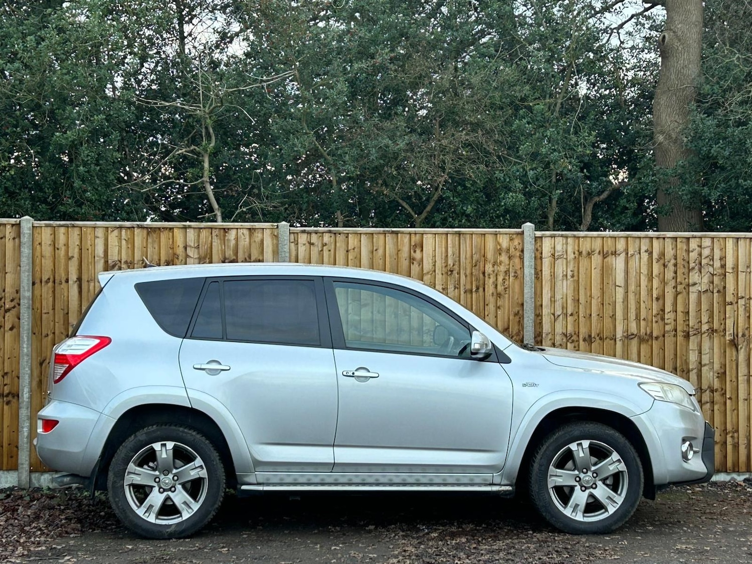 Used Toyota RAV4 2010 for sale - 76941917: Photo 7