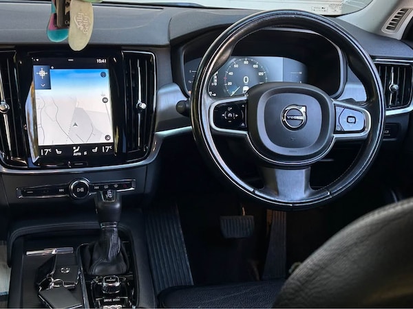 Used Volvo S90 2017 for sale - 76184099: Photo 10