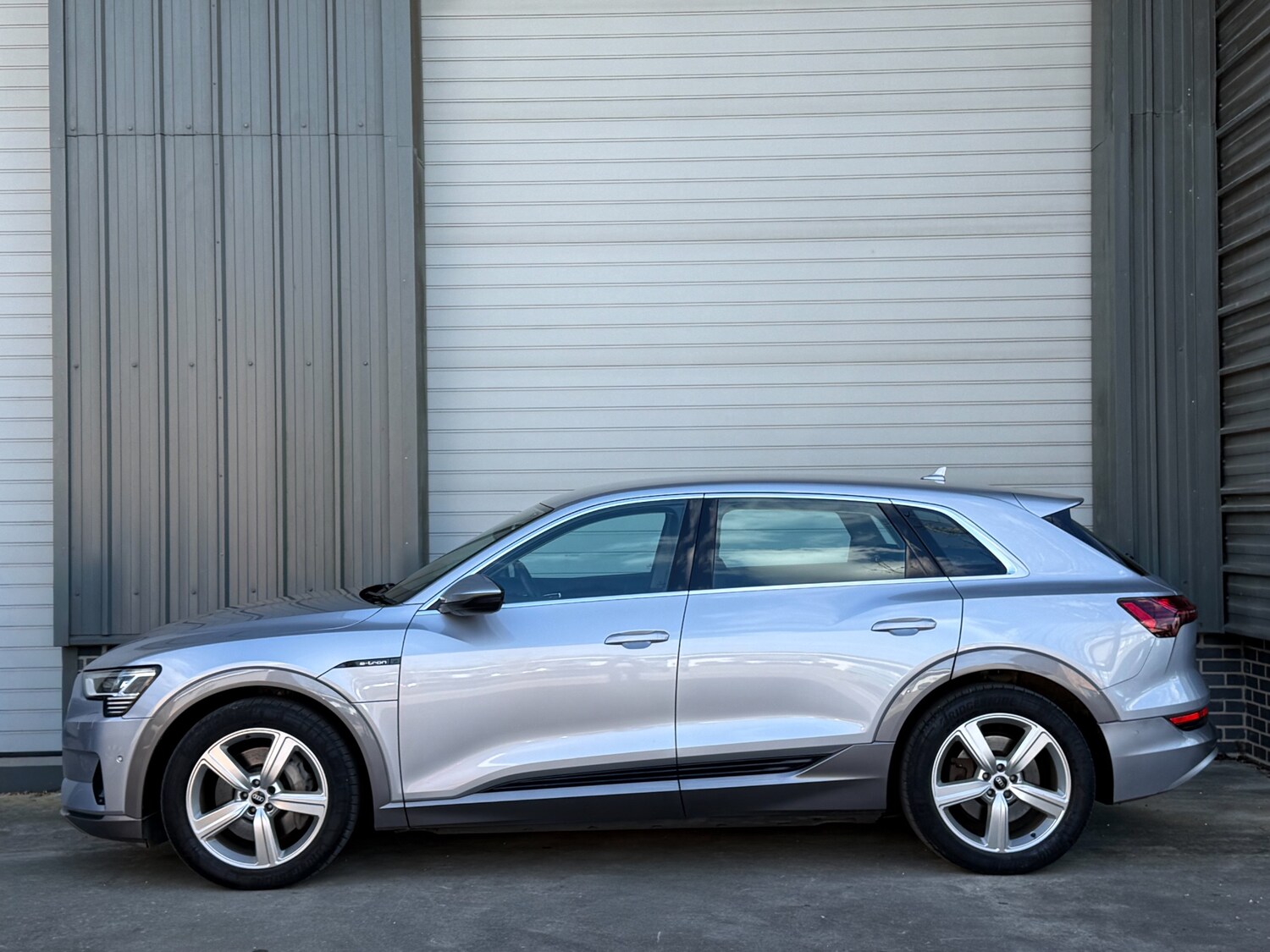 Used Audi e-tron 2021 for sale - 77983587: Photo 14